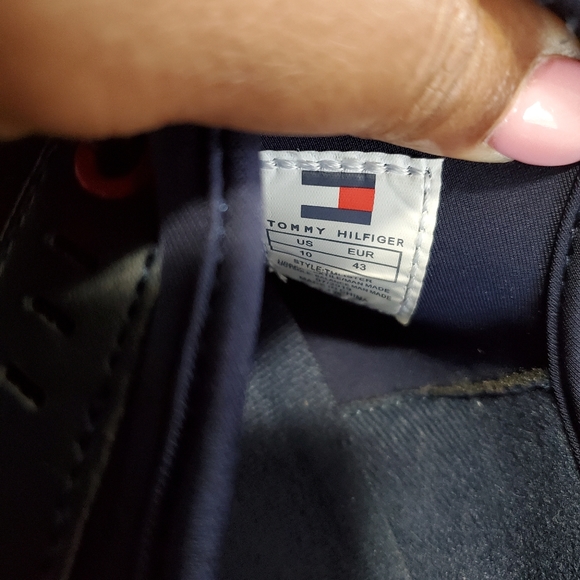 Rarely Worn Men's Tommy Hillfiger Blue Red - Picture 5 of 5
